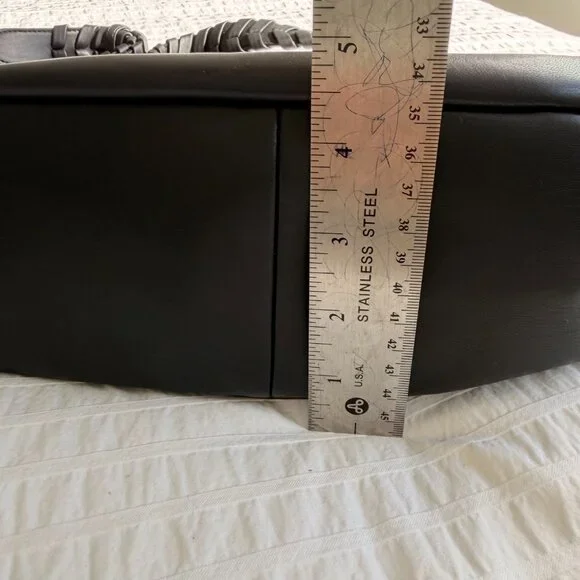 NWT Jules Kae shoulder/crossbody/hobo bag in black vegan leather - Picture 12 of 12